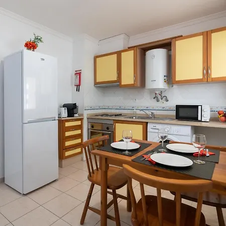 Lofty Restful Flat W/ Balcony - Vilamoura Quarteira