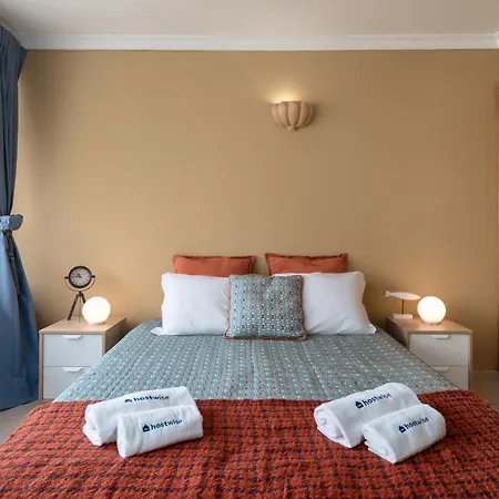 Lofty Restful Flat W/ Balcony - Vilamoura Quarteira