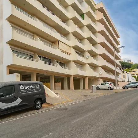 Apartamento Lofty Restful Flat W/ Balcony - Vilamoura